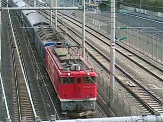 EF65 1118牽引の回送列車