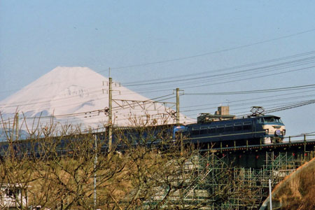 富士山と富士・はやぶさ