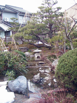 高田家の回遊式庭園